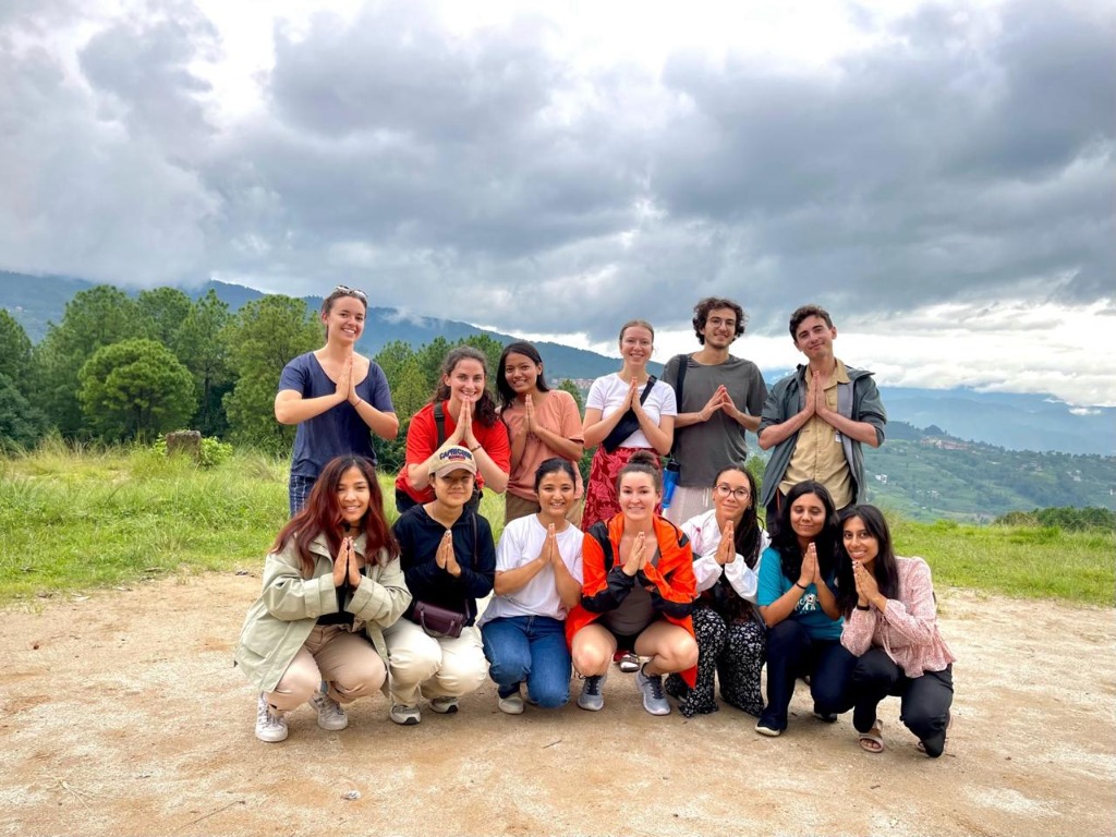 Happy Smiles Nepal Volunteers